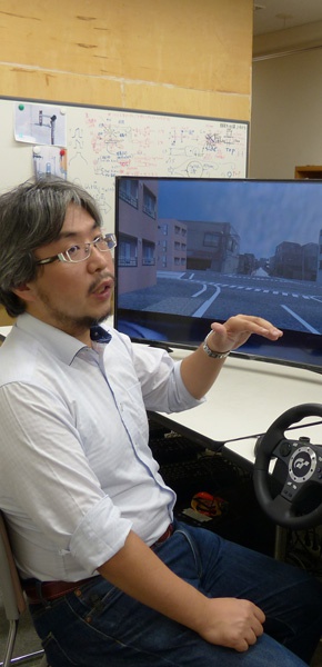 機械システム工学科 教授 荒川 俊也