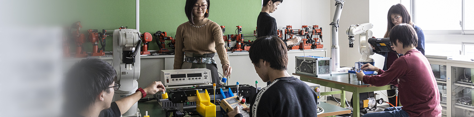 電子ロボット工学科