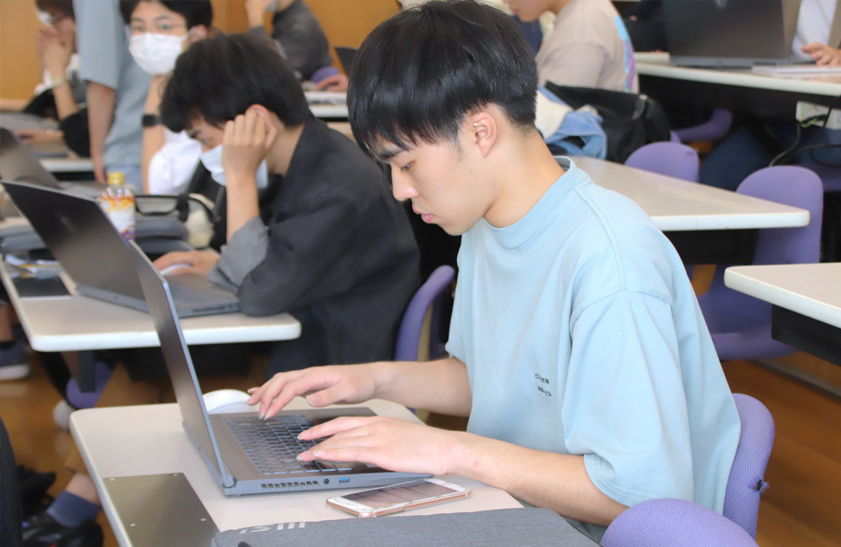 レポート作成を学ぶ「AUT教育入門」